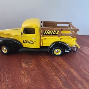 Ertl Collectibles Hertz 1940 Ford Pickup Truck Replica